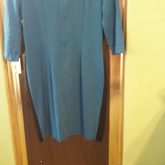 Dress - Picture 4 of 4